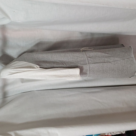 C & C California. Gray & White Sweatshirt Dress; Drop Drawstring Waist.  Size S - Picture 6 of 14